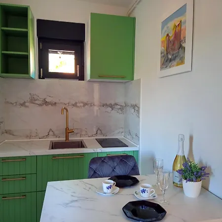Nela Apartman Pula