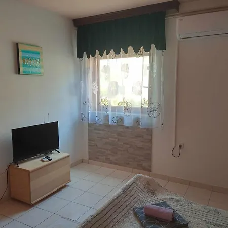 Apartment Nela *