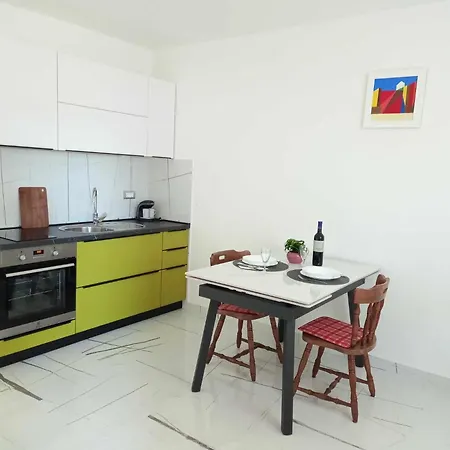 Apartment Nela *