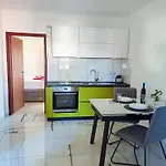 Nela 아파트