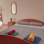 Nela
